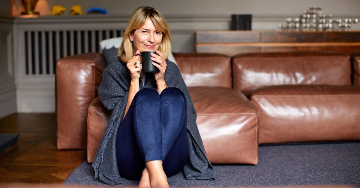 ELIZABETH APRIL CONFIDENCE VS. SELF ESTEEM WHATS HOLDING YOU BACK BLOG 2