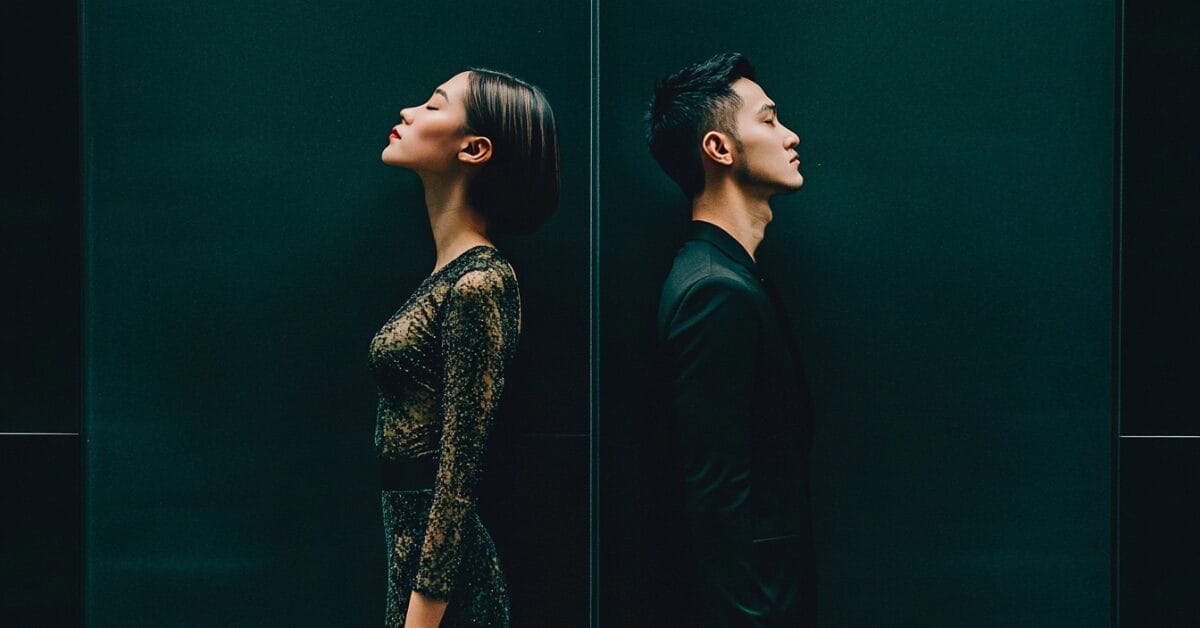 ELIZABETH APRIL CONFIDENCE VS. SELF ESTEEM WHATS HOLDING YOU BACK BLOG 4