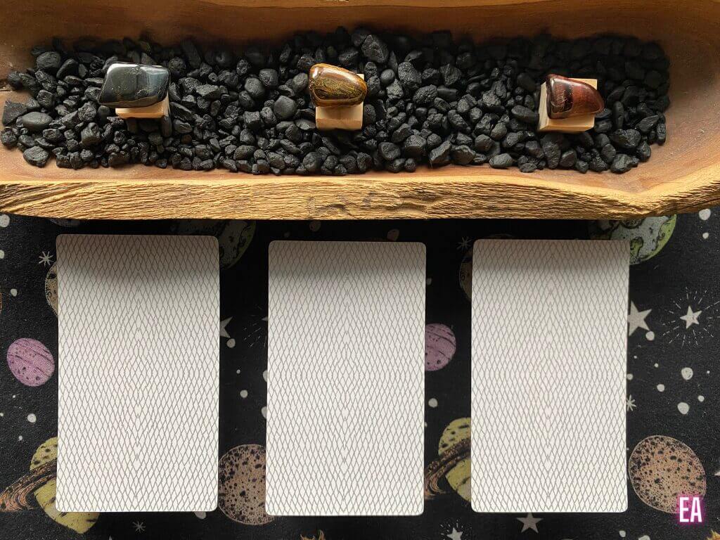 ELIZABETH APRIL JUNE 2025 ORACLE PULL